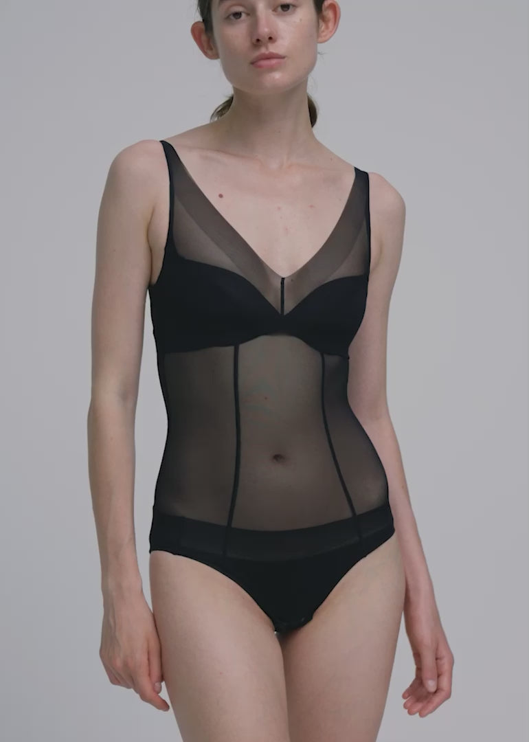 MESH BRIEFER